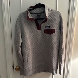 Patagonia Organic Cotton Quilted Pullover with Burgundy Accents